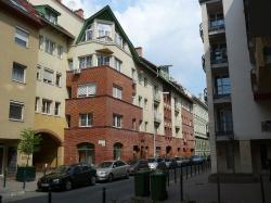 Budapest  IX.ker. Viola u.   (építész : Tóth Tibor ).html